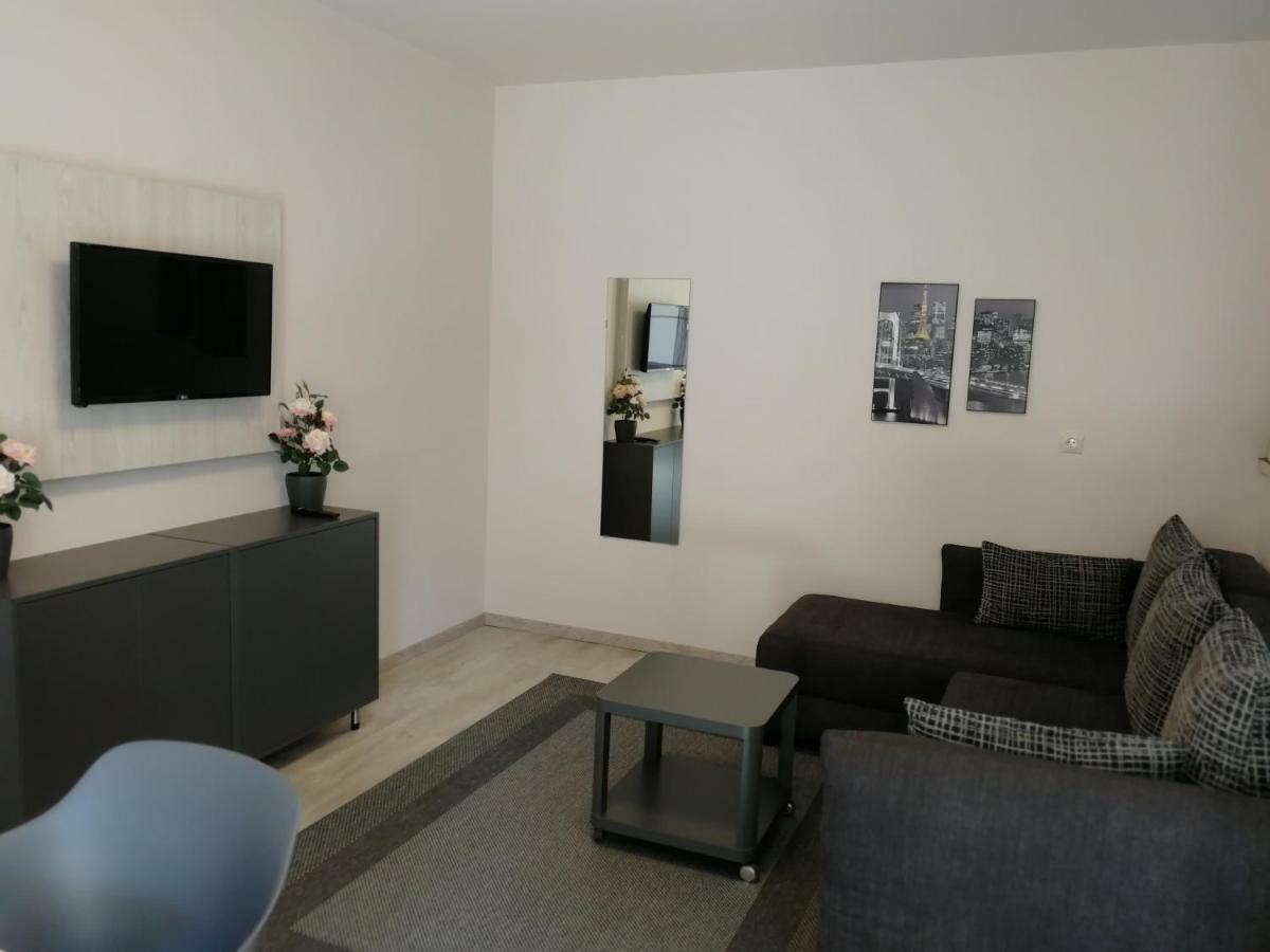 Ovar Apartman Mosonmagyaróvár Екстериор снимка