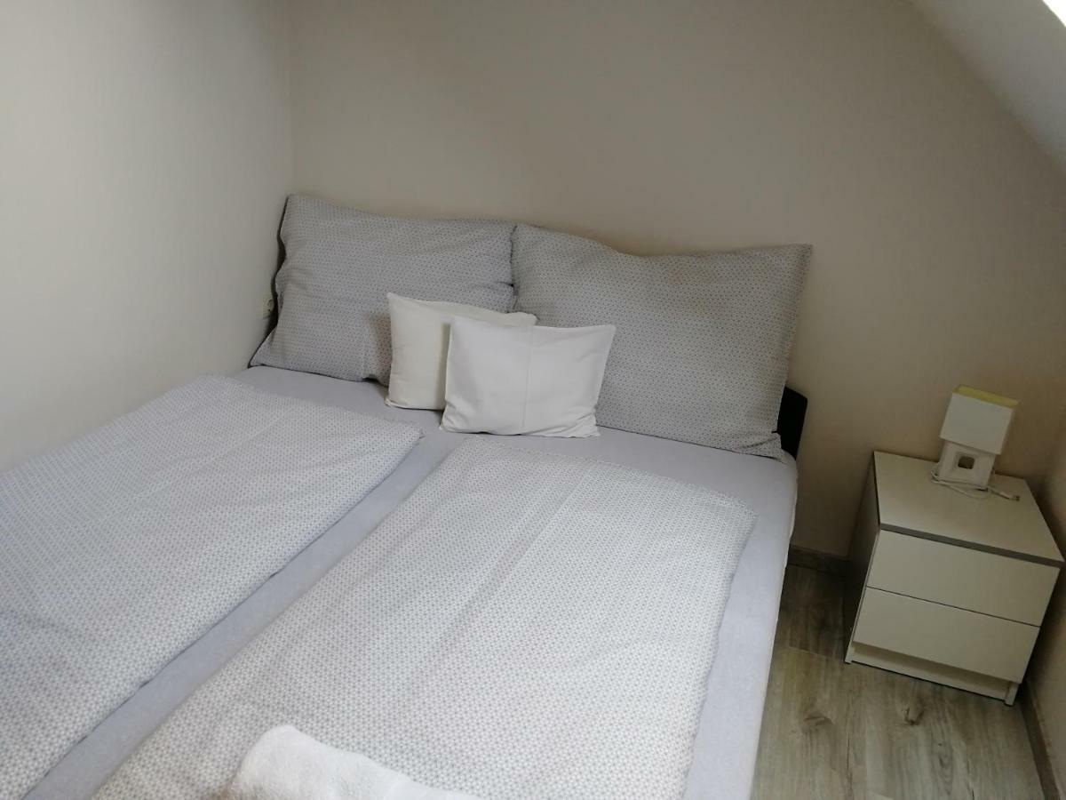 Ovar Apartman Mosonmagyaróvár Екстериор снимка