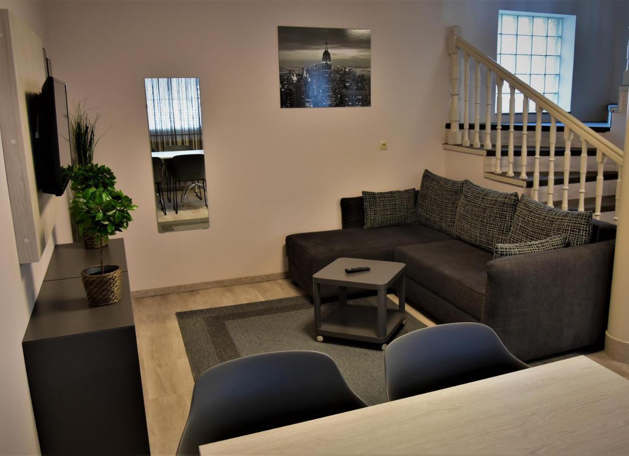 Ovar Apartman Mosonmagyaróvár Екстериор снимка