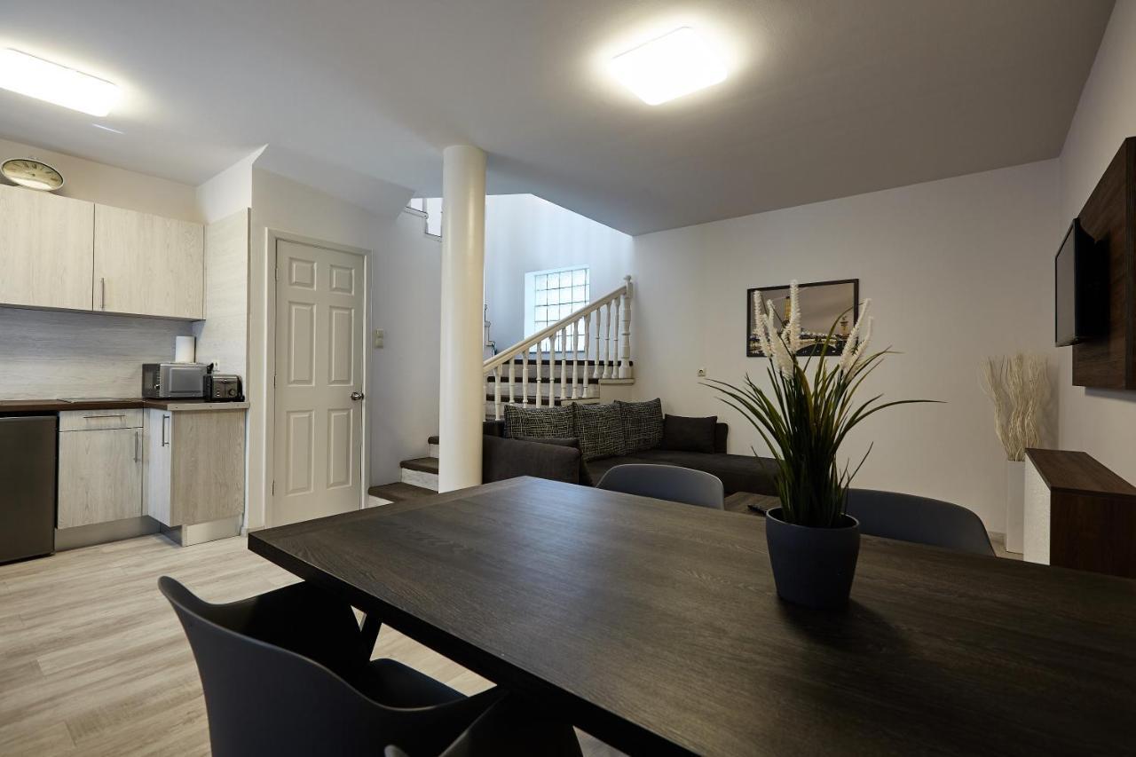 Ovar Apartman Mosonmagyaróvár Екстериор снимка