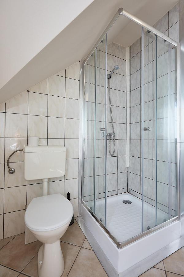 Ovar Apartman Mosonmagyaróvár Екстериор снимка